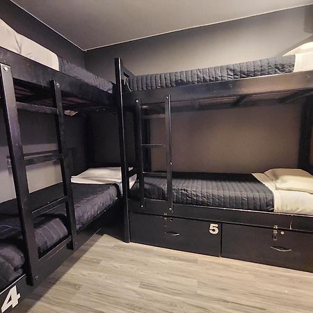 Chill Inn Hostel Мендоса Екстериор снимка