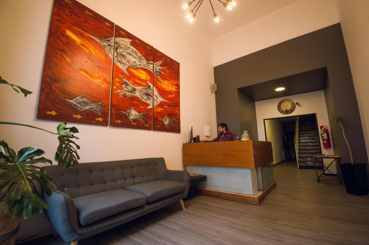 Chill Inn Hostel Мендоса Екстериор снимка