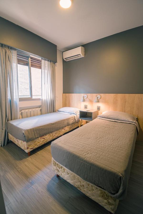Chill Inn Hostel Мендоса Екстериор снимка