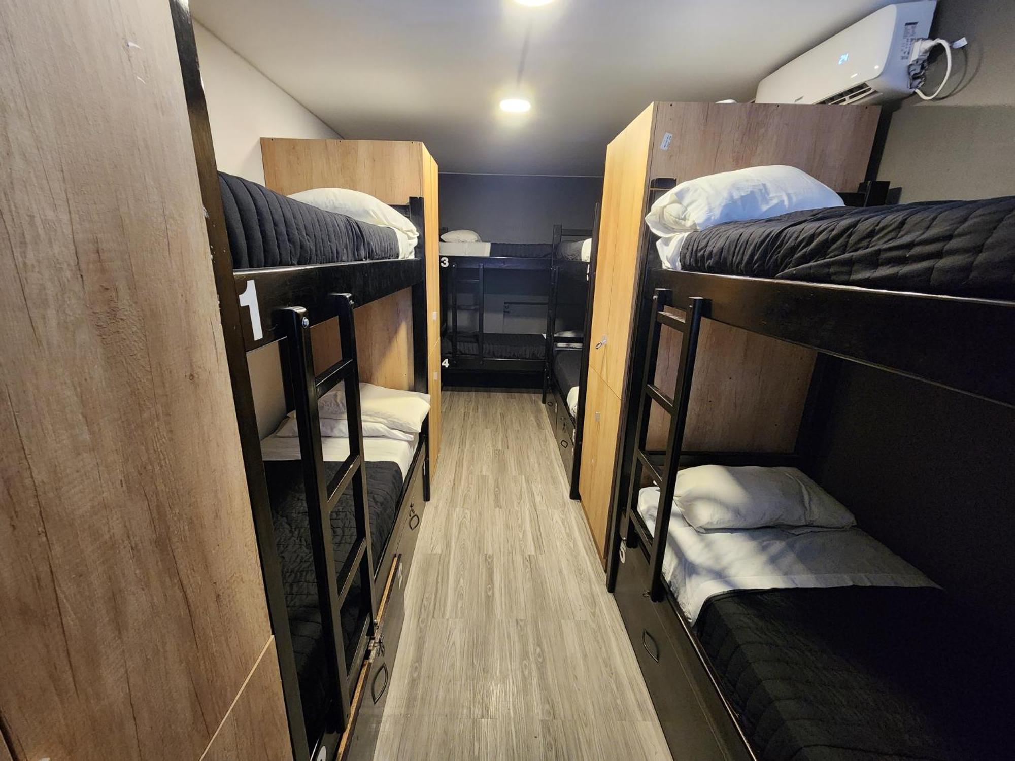 Chill Inn Hostel Мендоса Екстериор снимка