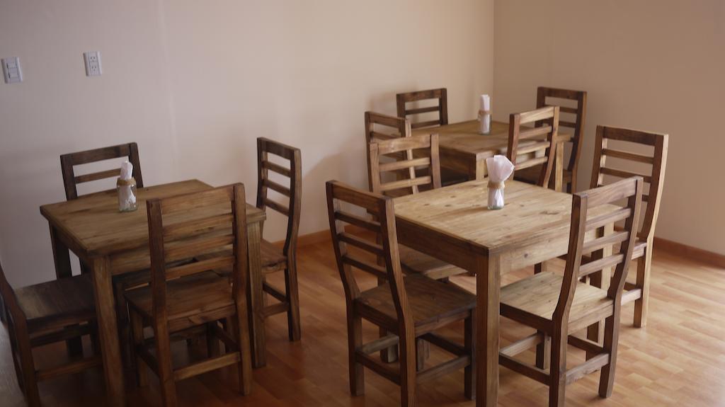 Chill Inn Hostel Мендоса Екстериор снимка