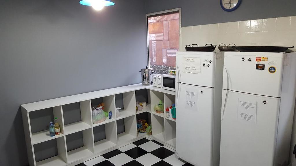 Chill Inn Hostel Мендоса Екстериор снимка